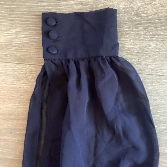 SOLD  Dress - Picture 3 of 4